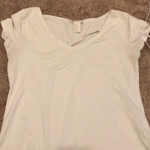 h and m white shirt in a medium